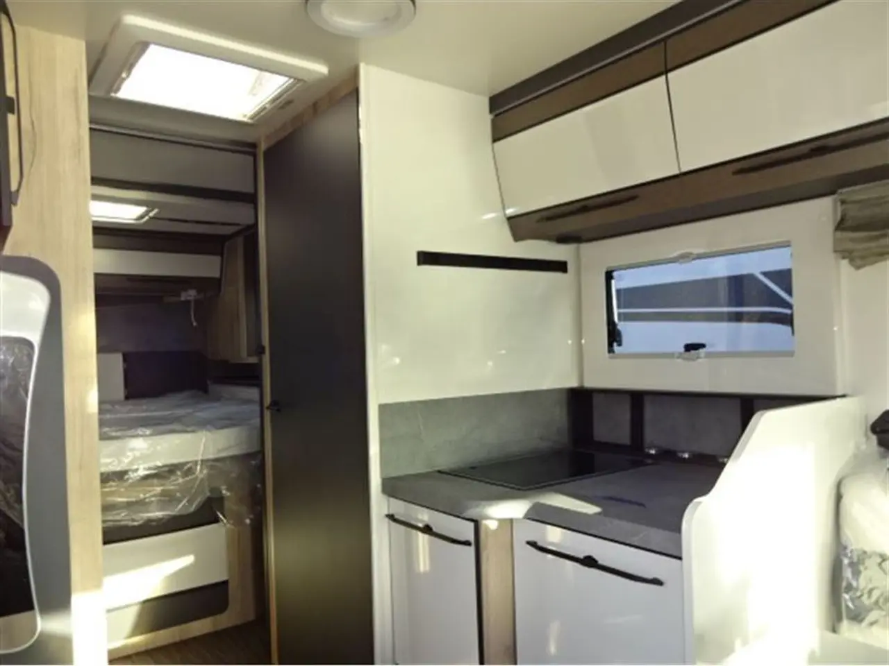 Billede 28 - 2026 - Elnagh Magnum 582