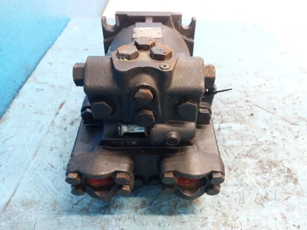 Billede 2 - New Holland CX8090 Hydrostat motor 84819681