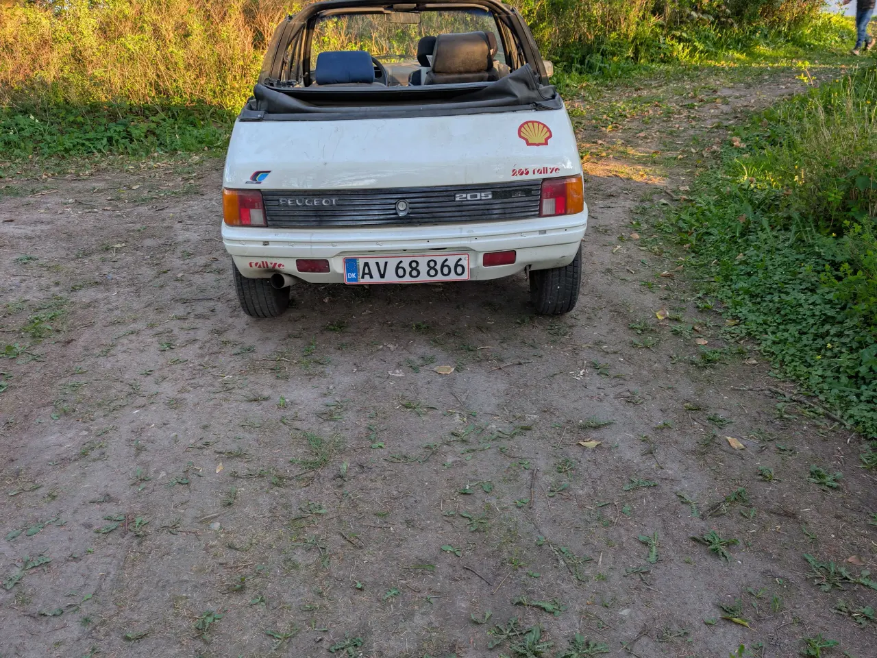 Billede 2 - Peugeot 205 1,4 Cabriolet