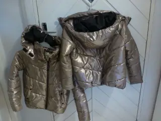 Jakke Metallic M/Hætte Str 140/10år
