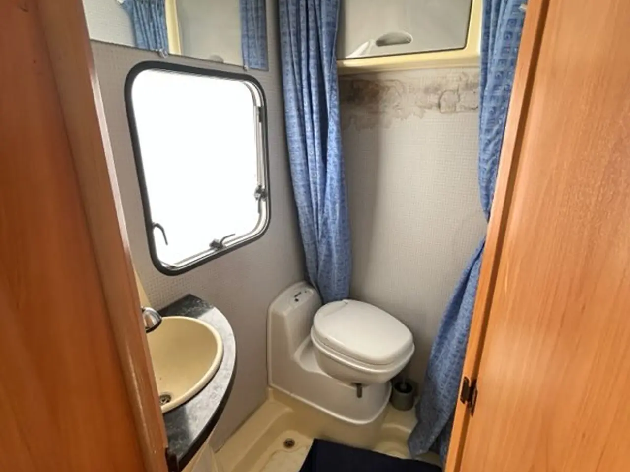 Billede 11 - Velholdt Autocamper