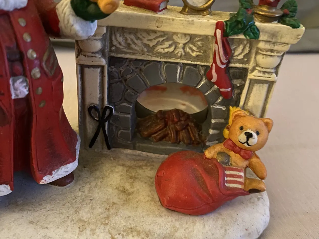 Billede 4 - Julefigur nisse ved pejs fyrfadsstage