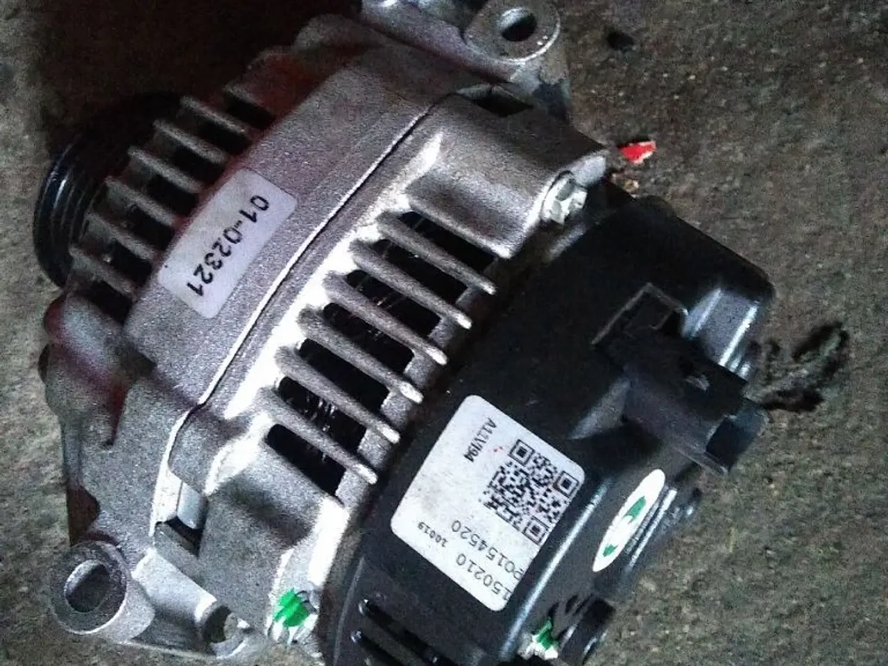 Billede 2 - ny  generator  til clio 