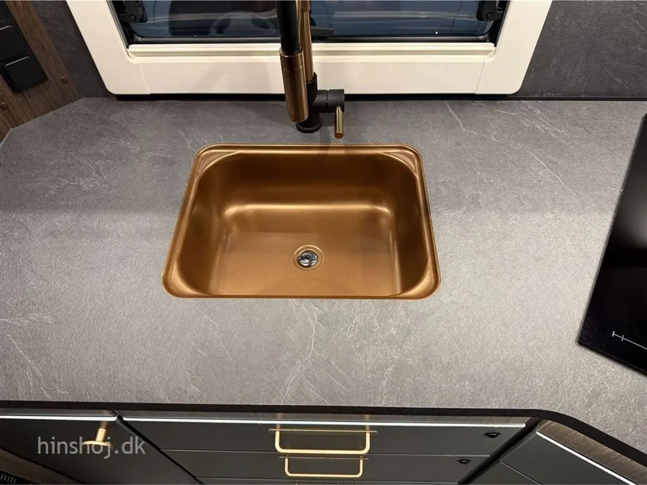 Billede 20 - 2025 - Polar Chimera 730 BSL Polar Chimera den lækreste Vintervogn se den hos Hinshøj Caravan