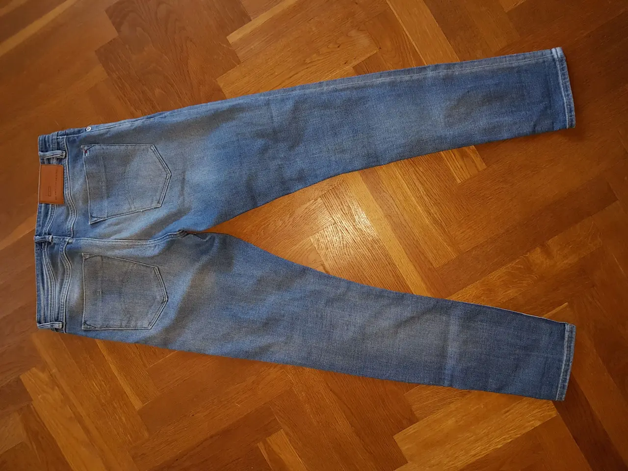 Billede 3 - Hilfiger denim w30 L32 kr 149