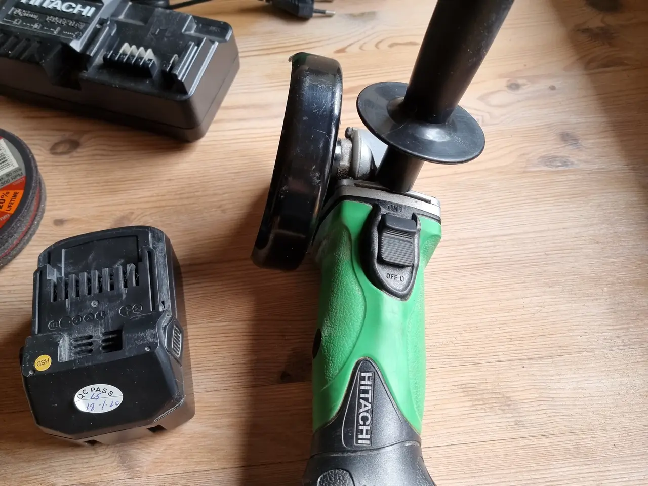 Billede 2 - Vinkelsliber Hitachi Akku 18 Volt
