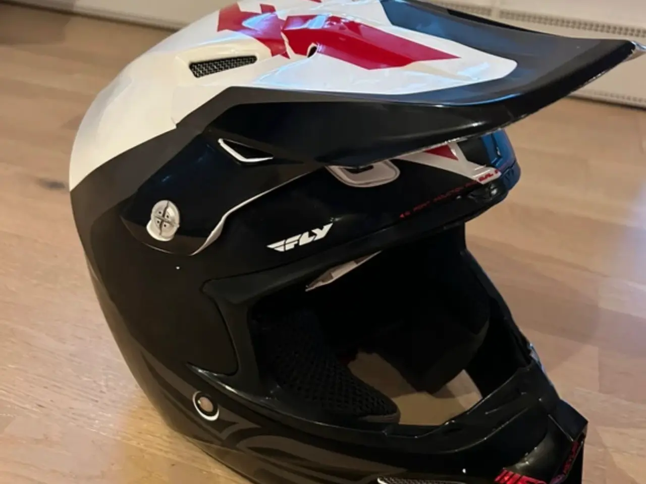 Billede 1 - Fly F2 Carbon Kevlar crosshjelm