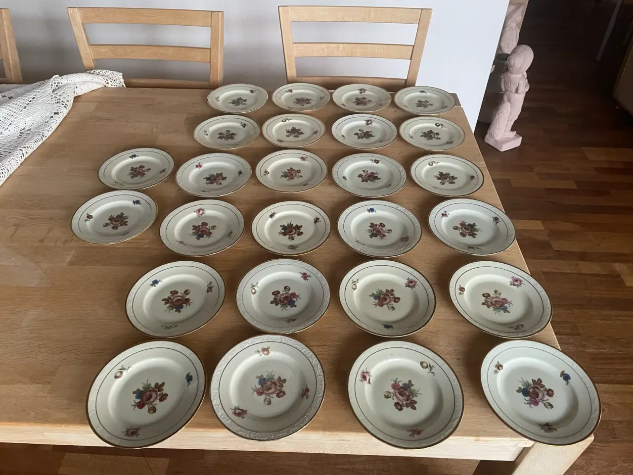 Billede 7 - Kaffestel Rosenborg KMP