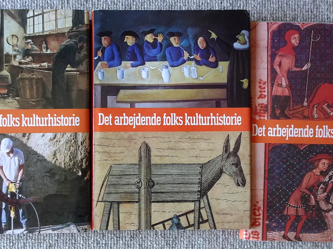 Billede 2 - Serier af Politikens historiebøger