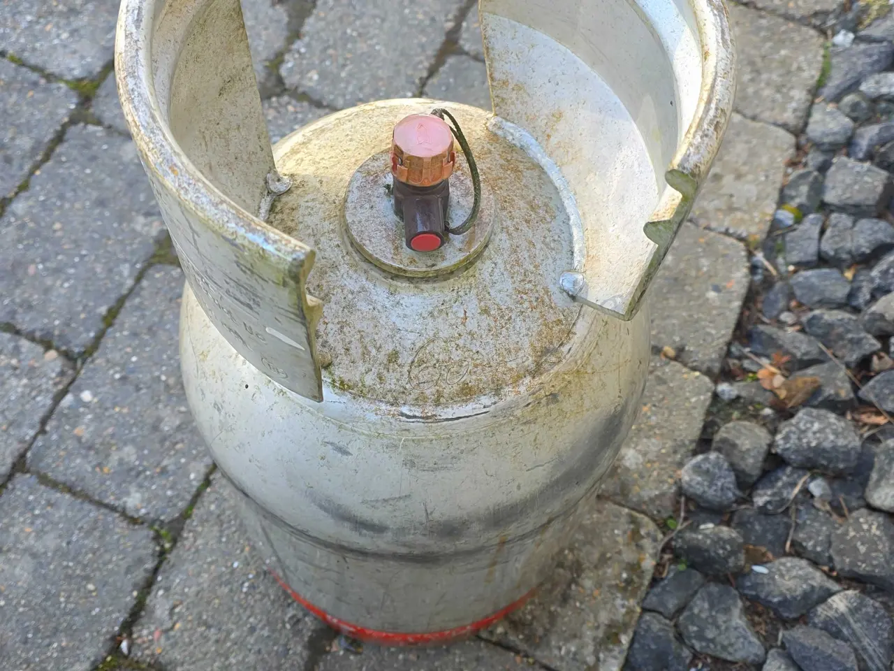 Billede 2 - 6 kg caravan gasflaske