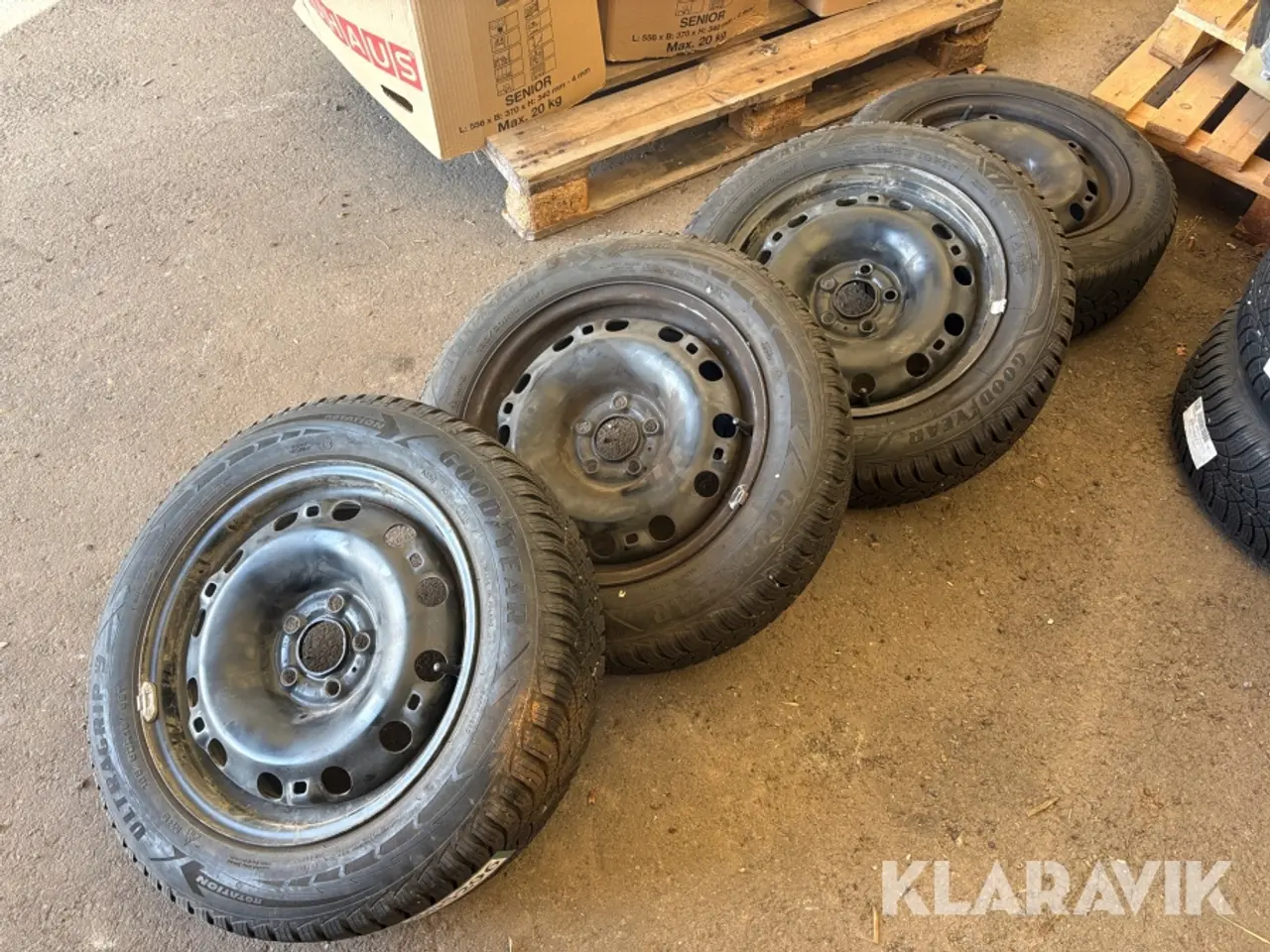 Billede 1 - Dæk på fælge Goodyear Ultragrip