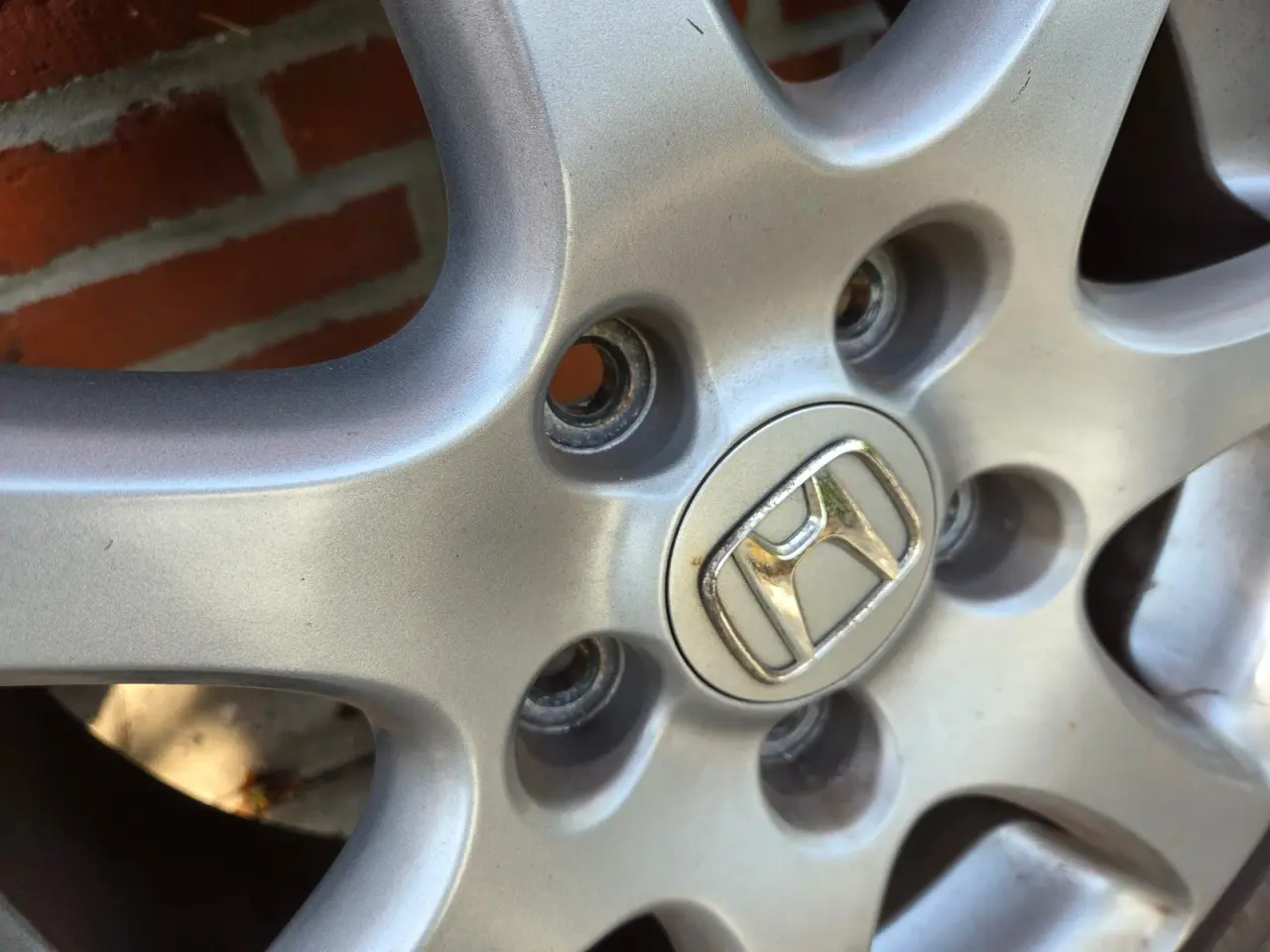 Billede 3 - Original Honda alufælge med vinterdæk