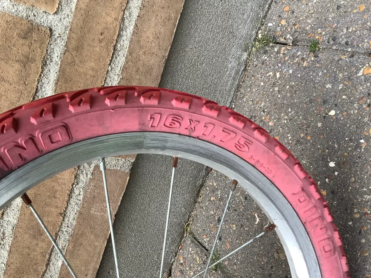 Billede 4 - Børnecykel