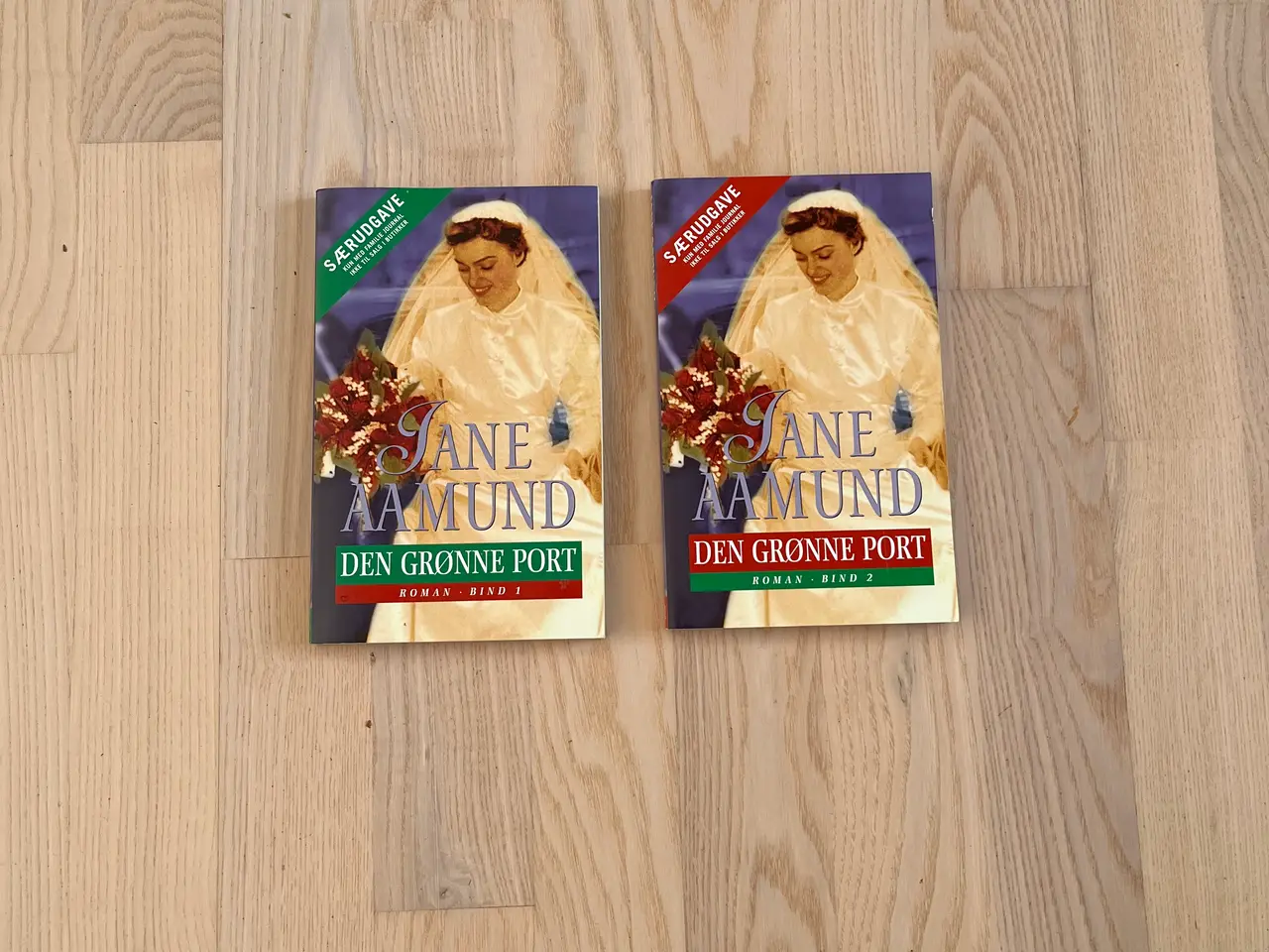 Billede 1 - Den grønne Port - af Jane Aamund