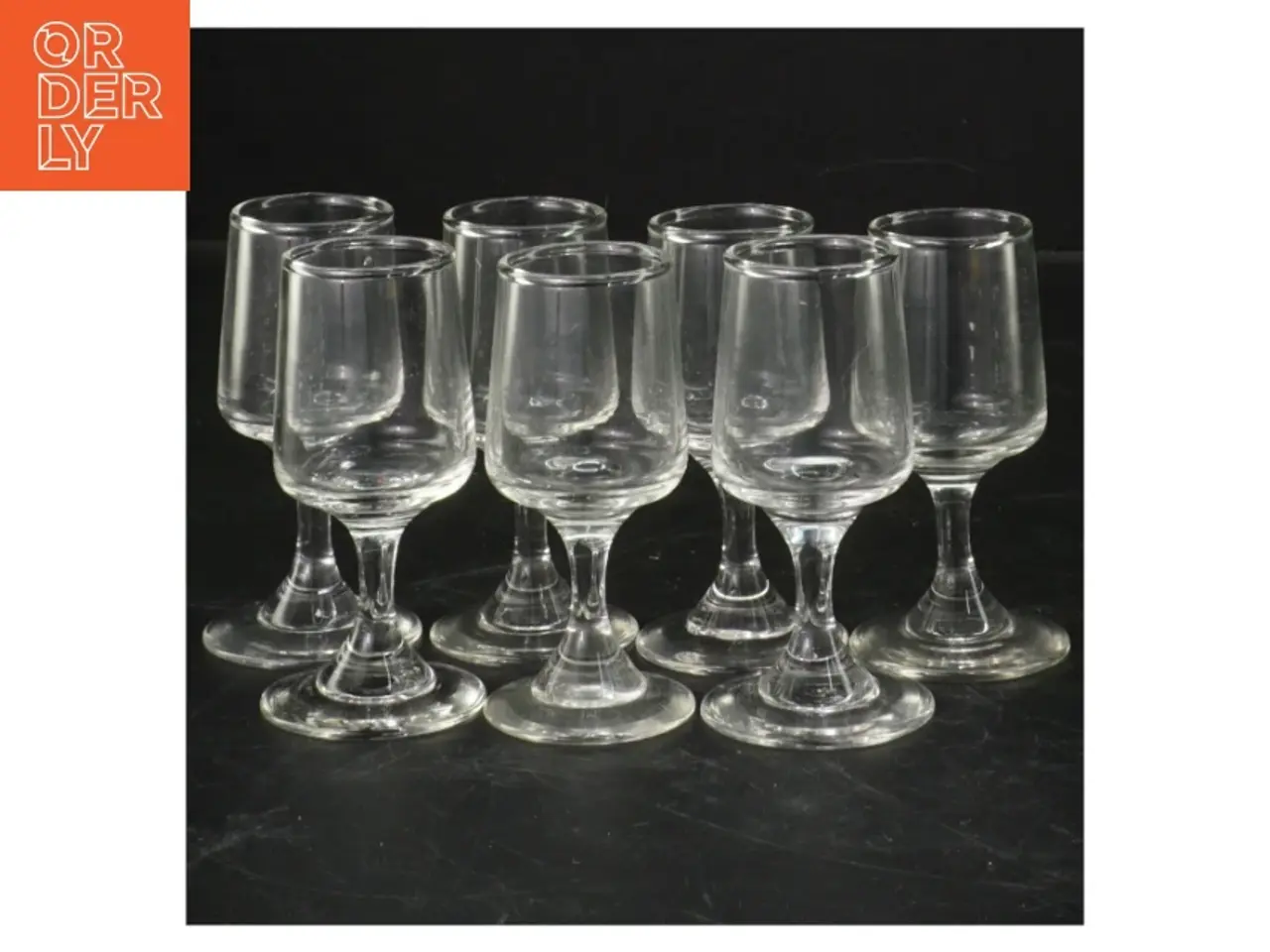 Billede 1 - Sæt med glas (str. 8,5 cm. 7 styk)