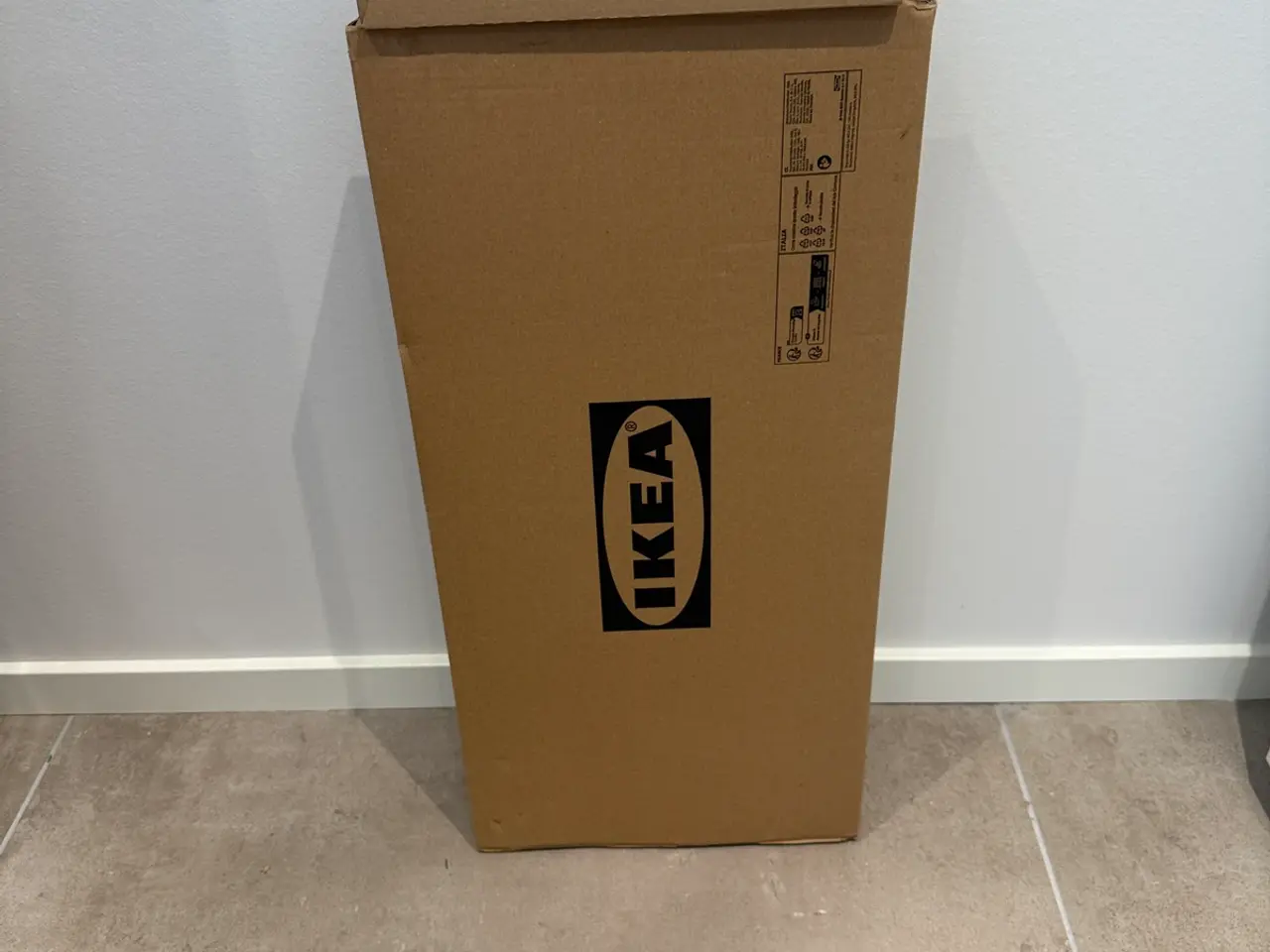 Billede 2 - Eket skab fra IKEA, 35x35x70, grå