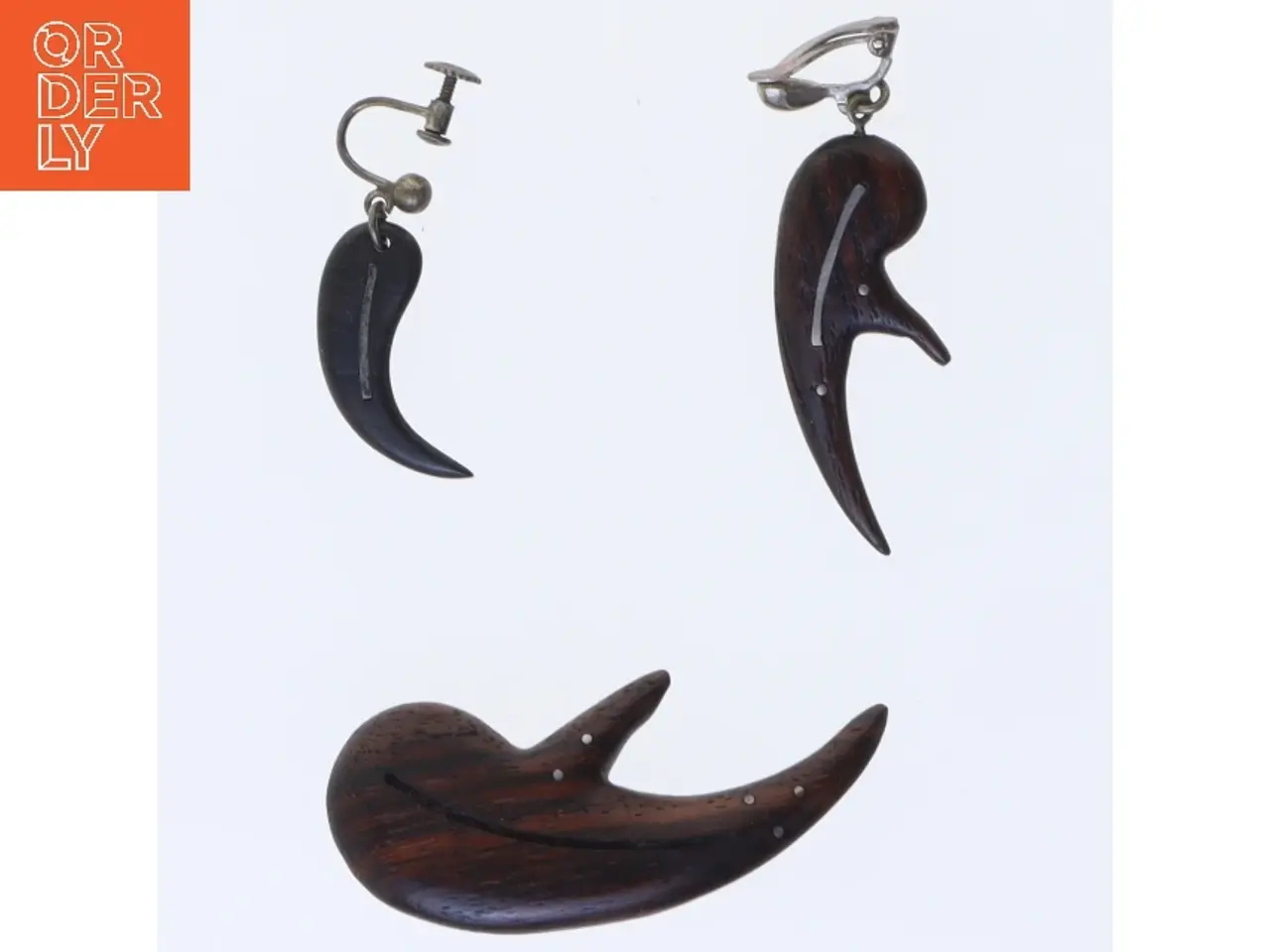 Billede 1 - Vintage smykkesæt i teak træ med øreringe og broche (str. 5,5 cm)