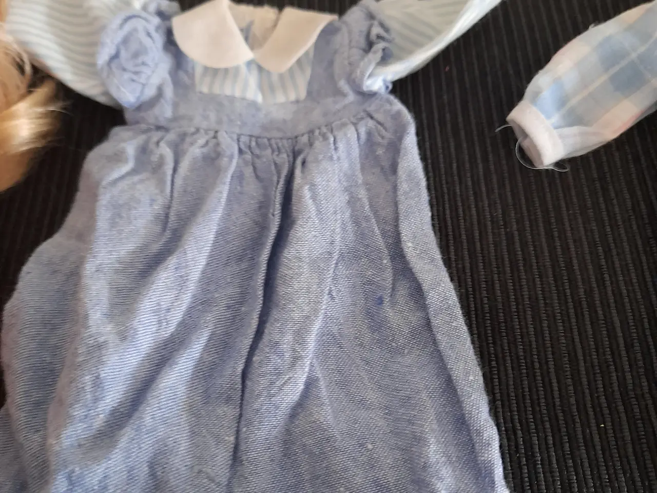 Billede 5 - Gravid Barbie inkl 3 kjoler.