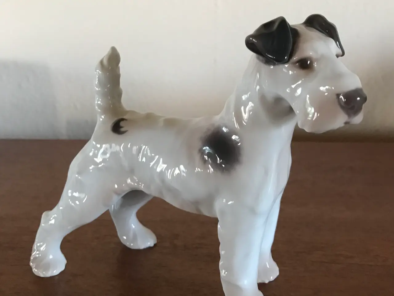 Billede 5 - Ruhåret Foxterrier fra Bing & Grøndahl nr. 1998