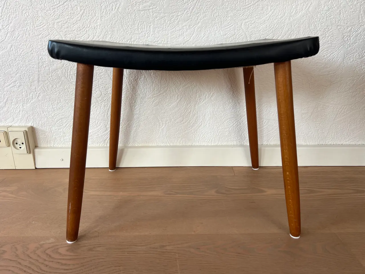 Billede 1 - Retro Smalle m/Sort Nappa Betræk. 