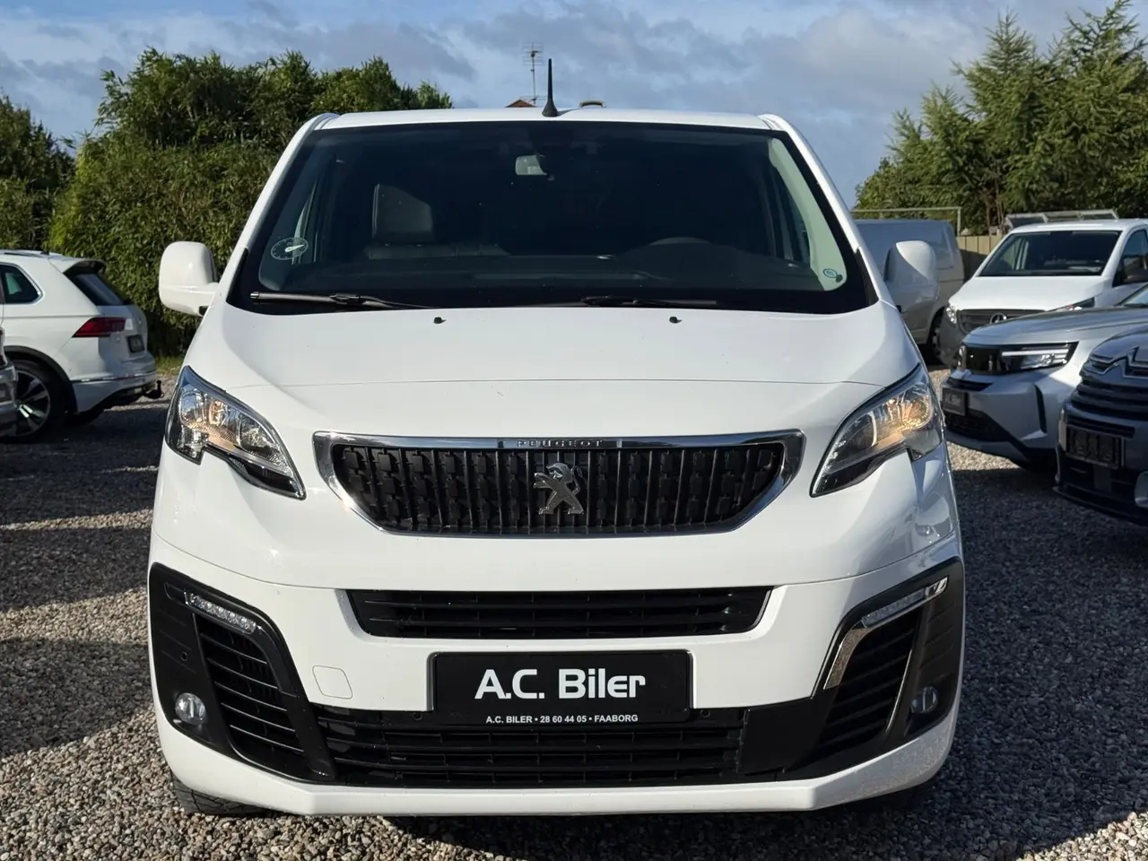 Billede 2 - Peugeot Expert 2,0 BlueHDi 120 L3 Premium Van