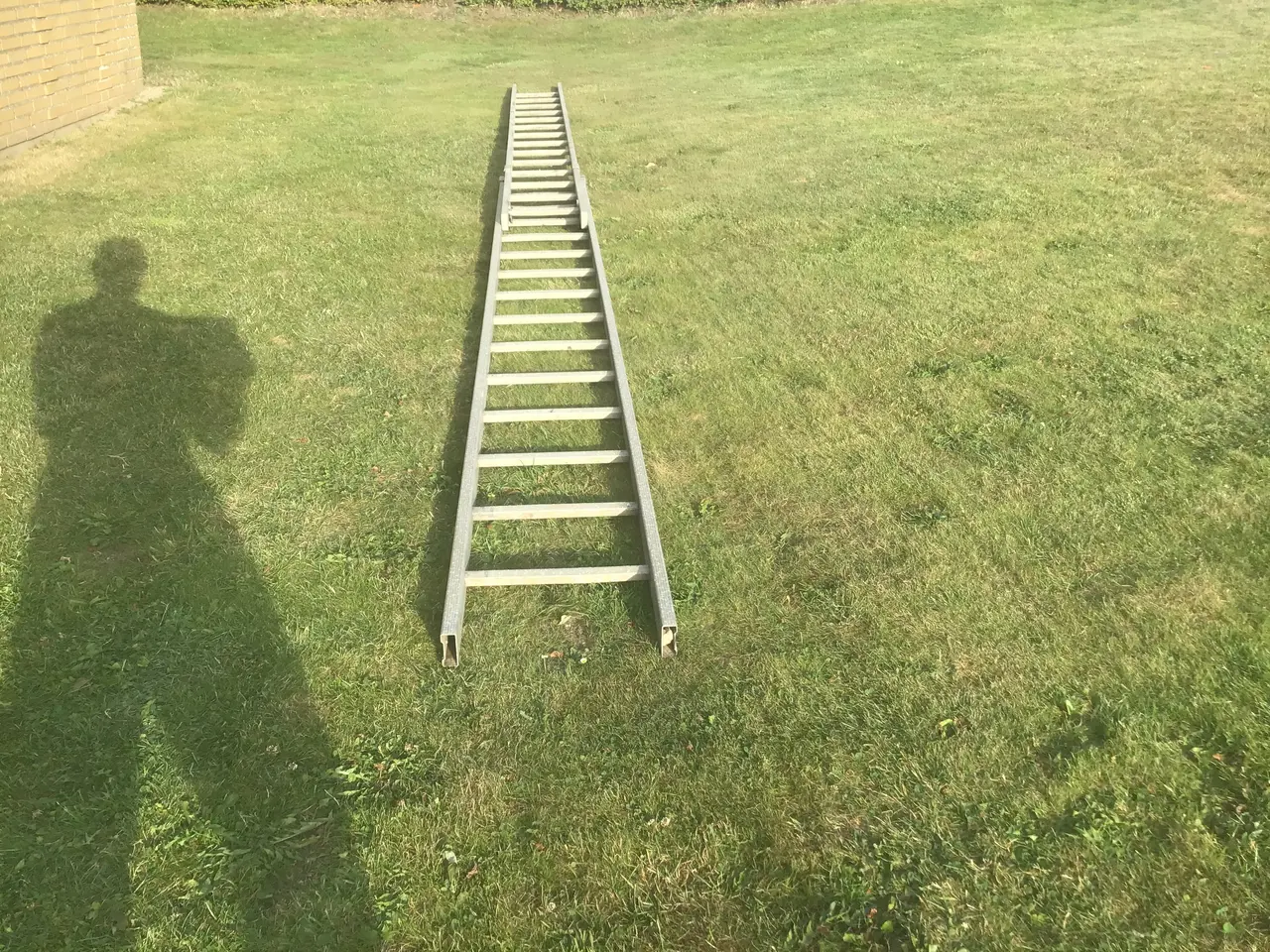 Billede 1 - Skydestige i kraftig kvalitet.