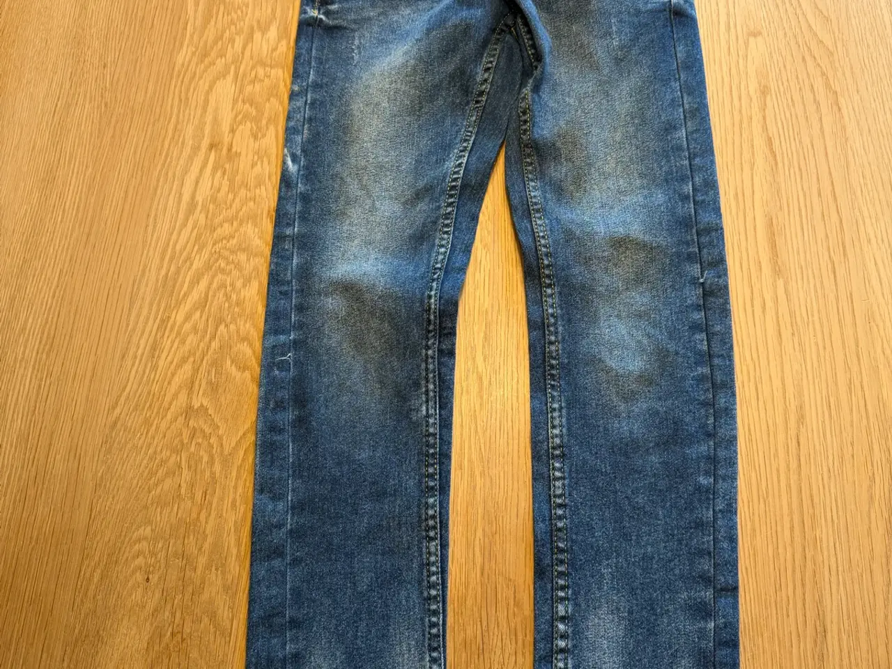 Billede 1 - Pocopiano jeans str. 128
