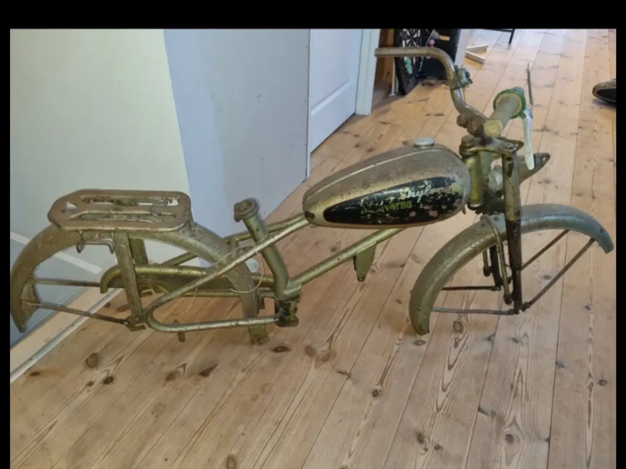 Billede 1 - SKYLON Husqvarna