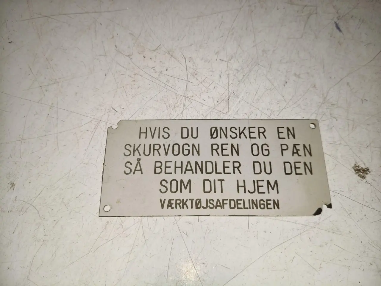 Billede 1 - super fedt lille skilt ikke et man se så tit