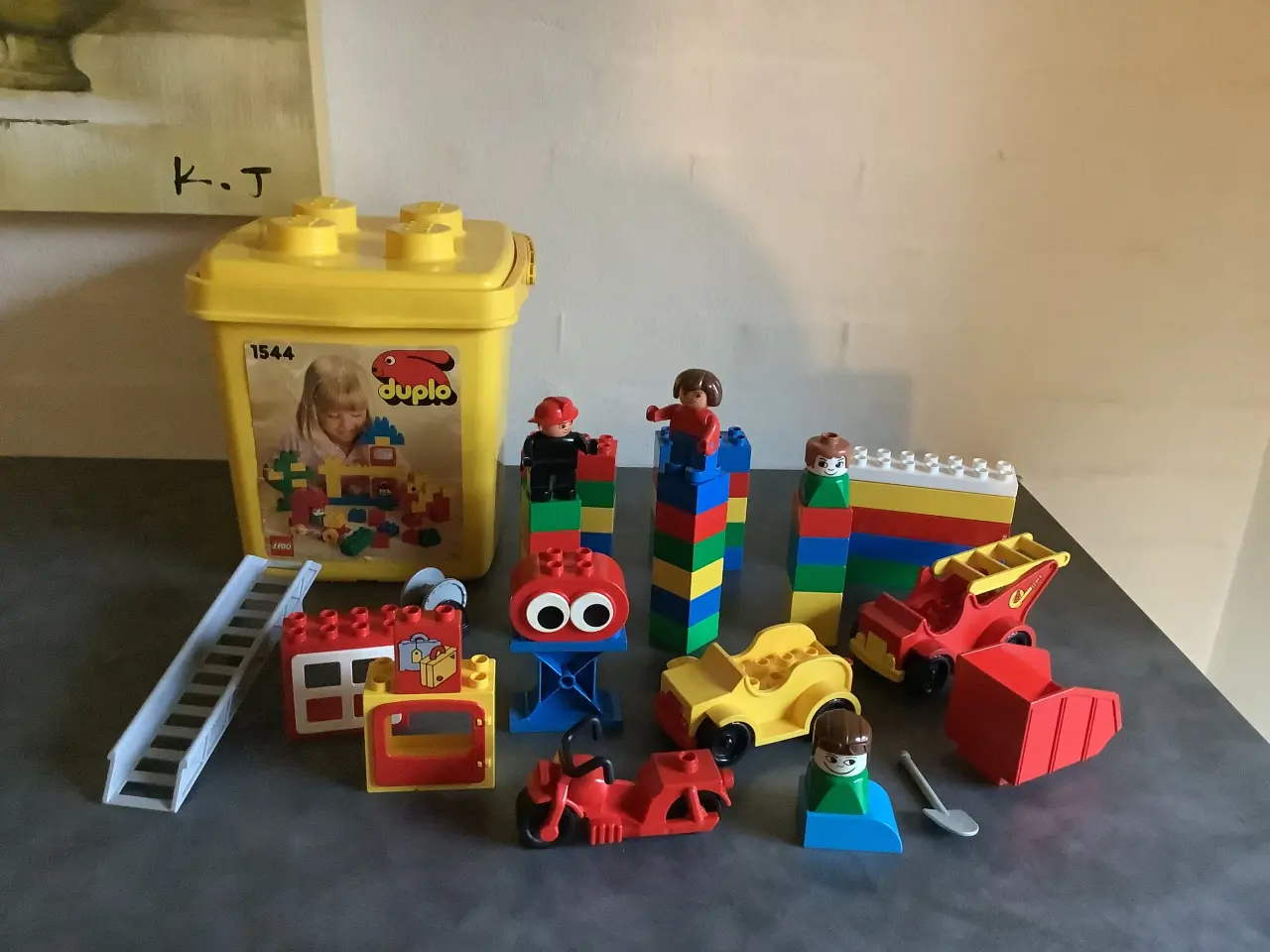 Billede 1 - Duplo med opbevarings kasse og 2 plader