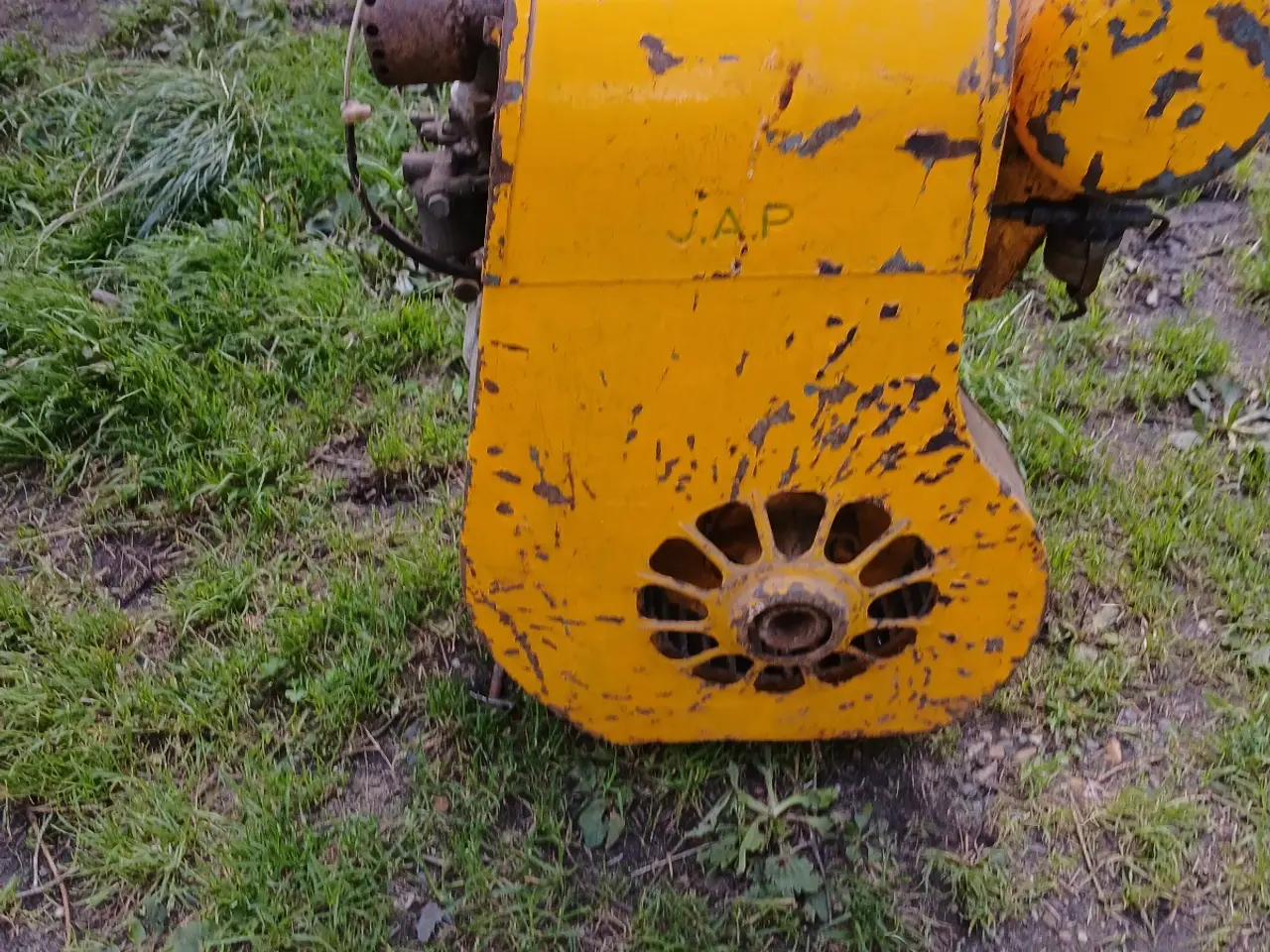 Billede 1 - JAP motor. Veteran