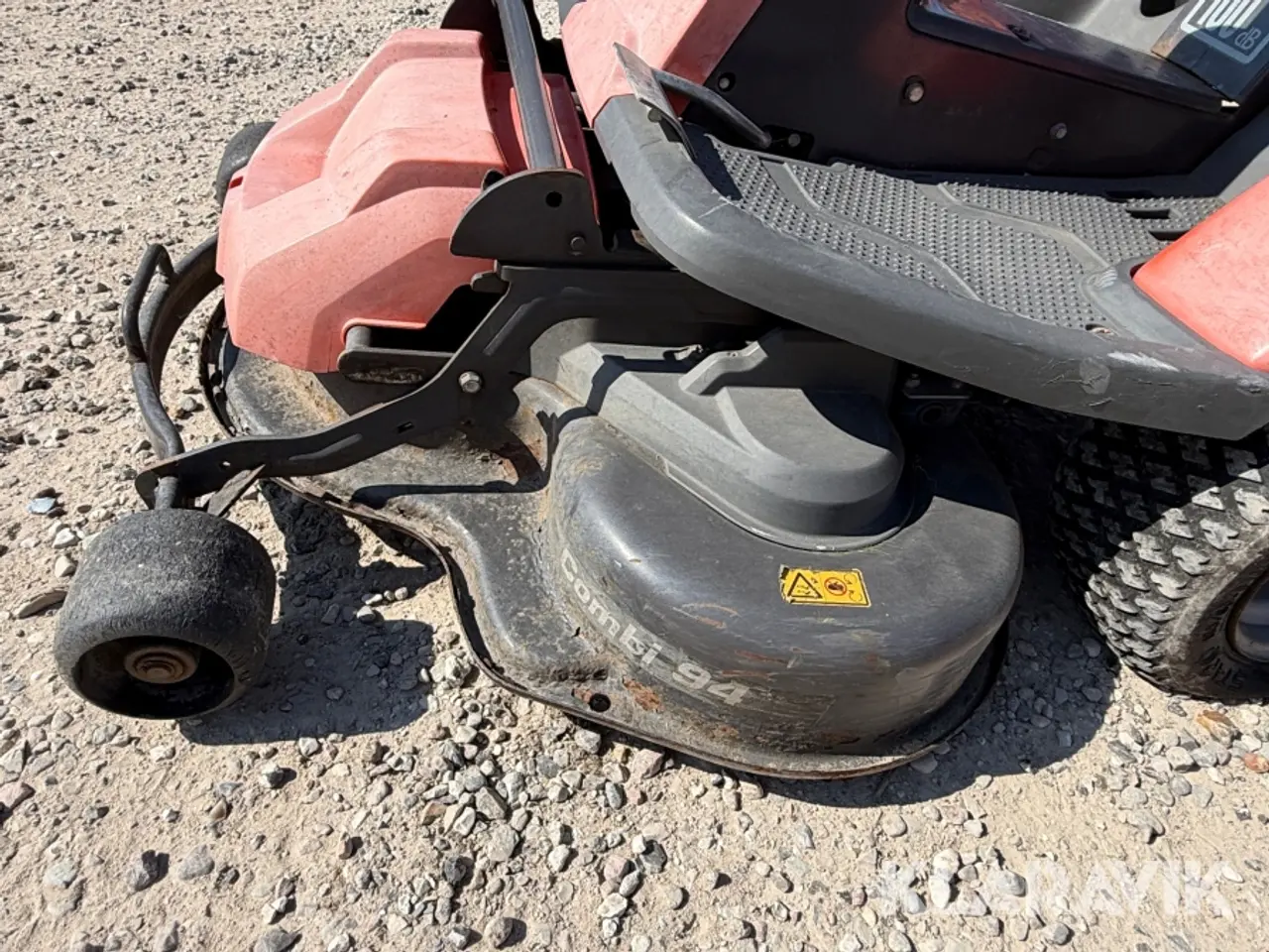 Billede 12 - Græsslåmaskine Husqvarna R213C