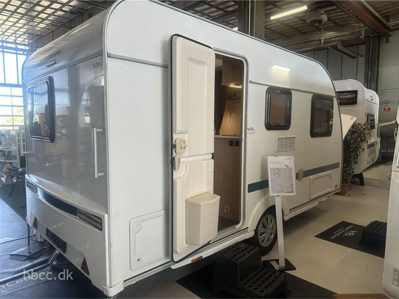Billede 2 - 2027 - Adria Aviva 400 PS