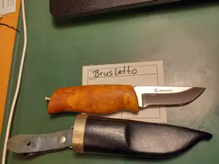 SUPER FLOT BRUSLETTO KNIV MED SKEDE