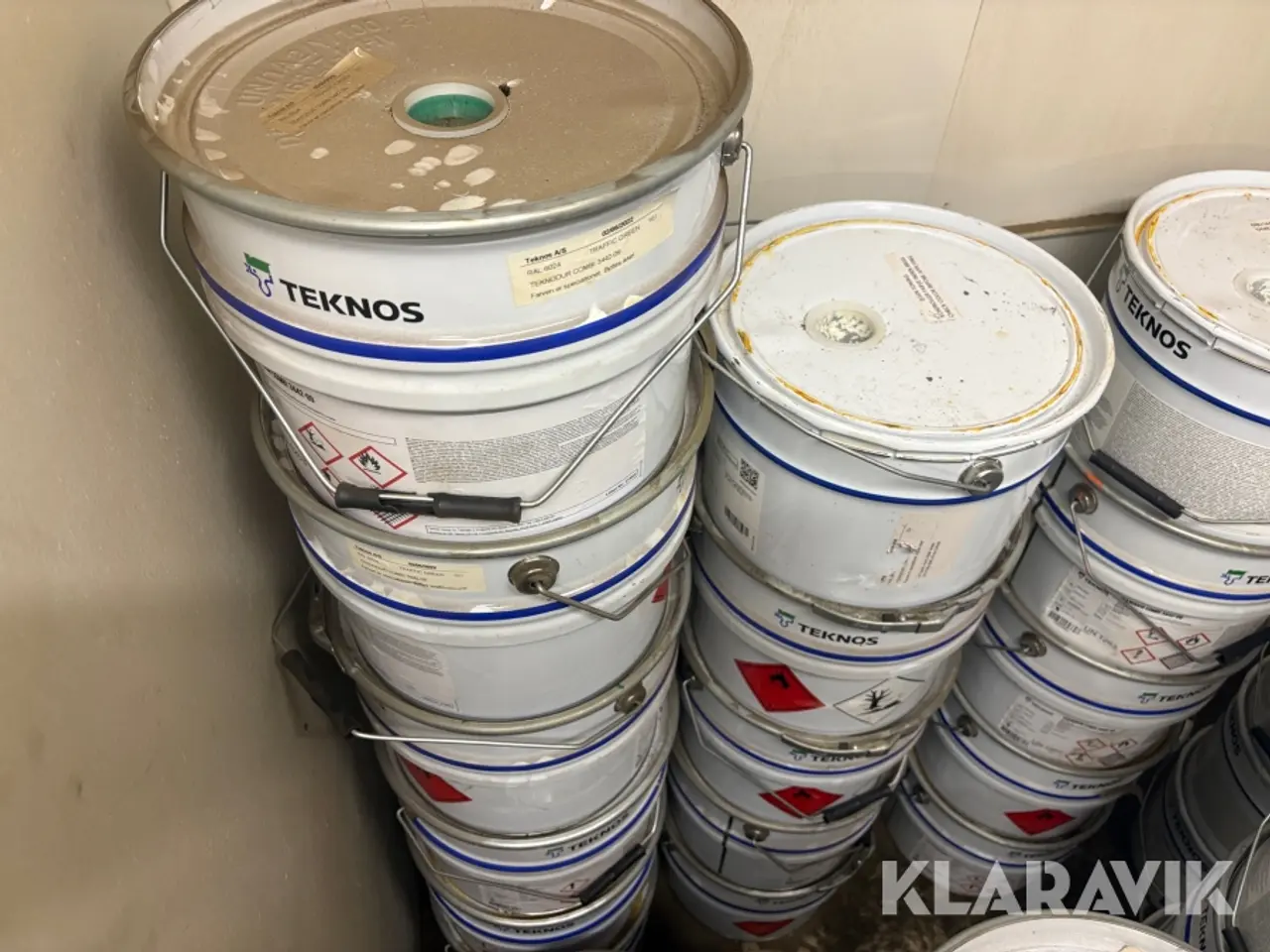 Billede 6 - Maling Teknodur Combi - blandet lot - 43 spande i alt
