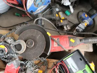 Vinkelsliber MILWAUKEE AG 22-230