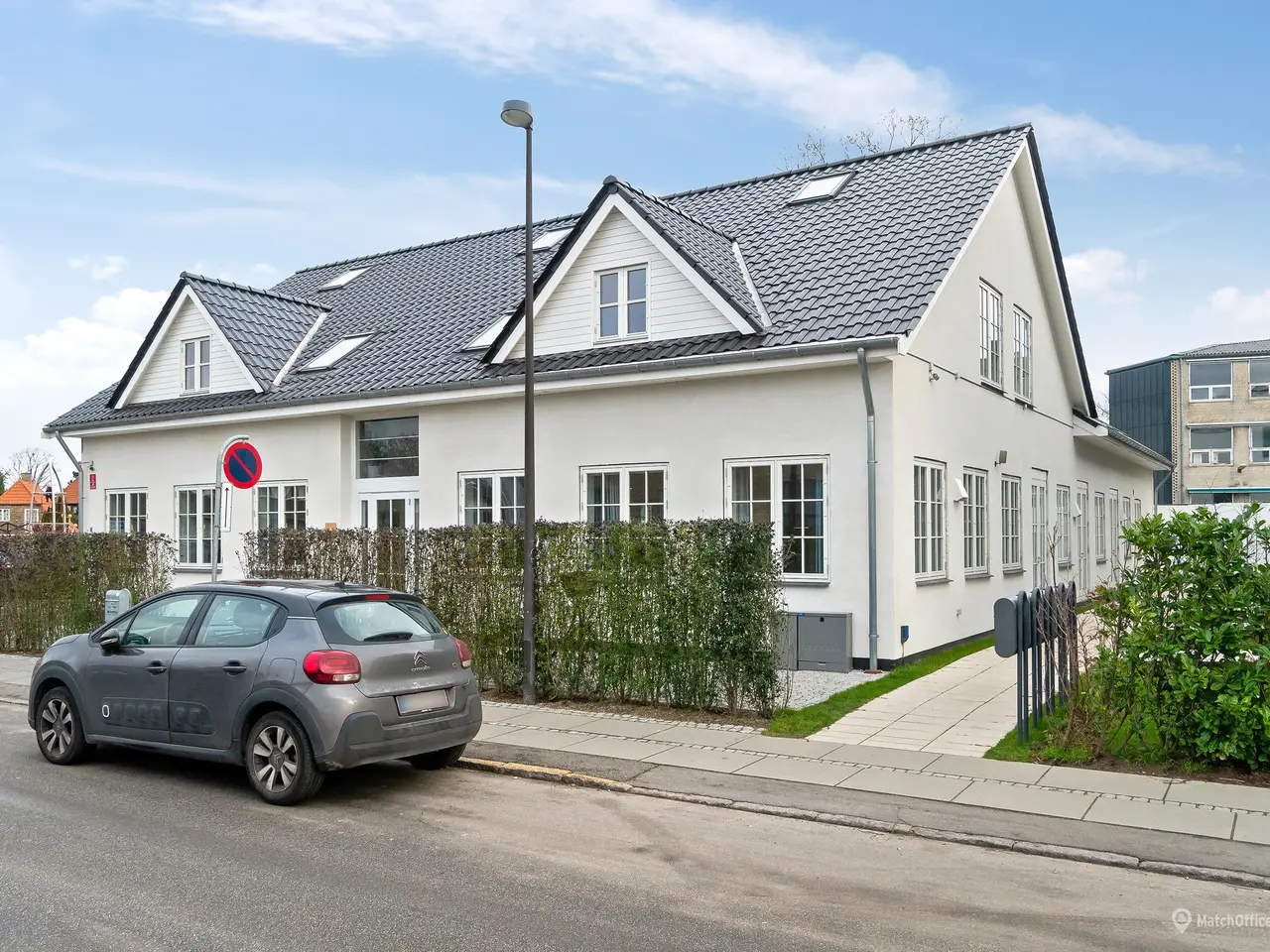 Billede 14 - Nyistandsat minidomicil m. tilhørende parkeringsanlæg