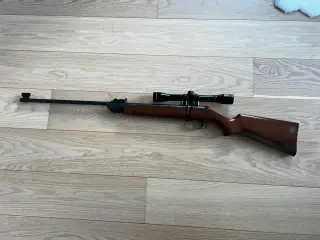 4,5mm luftgevær Diana Model 24