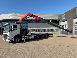 Volvo FM500 8x2-6, Knæklad
