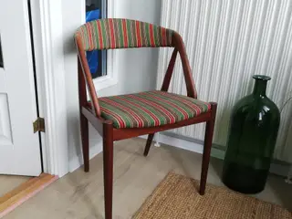 Kai Kristiansen savbukkestol Th. Harlev i teak