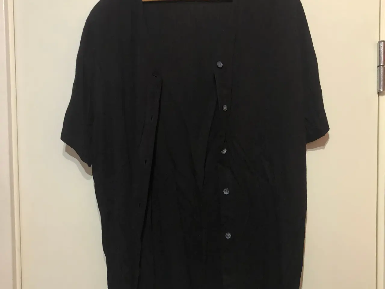 Billede 1 - Skjortebluse i sort