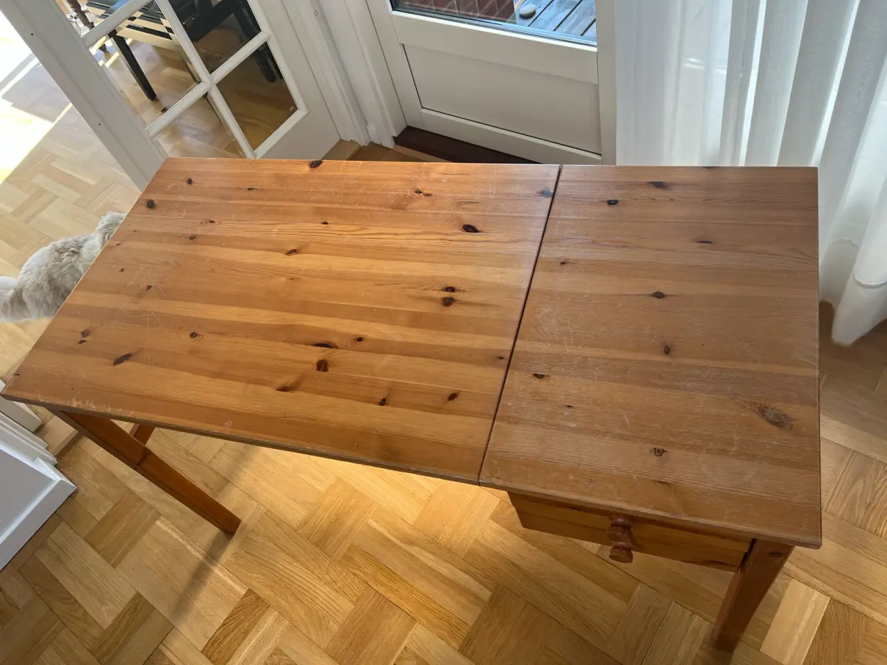 Billede 2 - Skrivebord i massiv fyrtræ