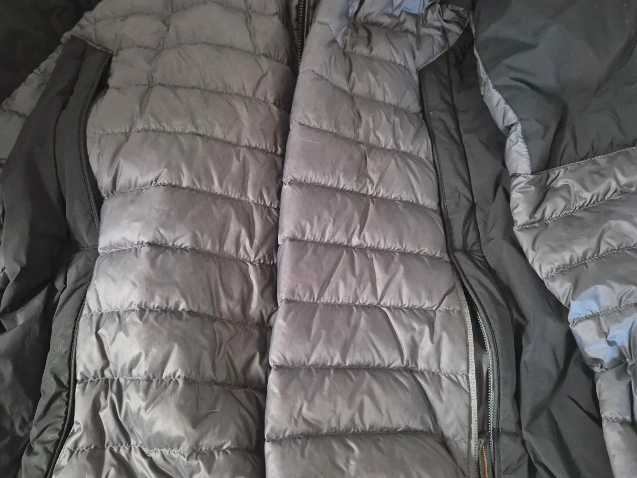 Billede 1 - Parajumper jakke