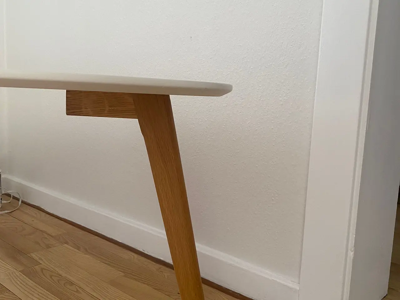 Billede 2 - Sofabord i hvid og egetræ