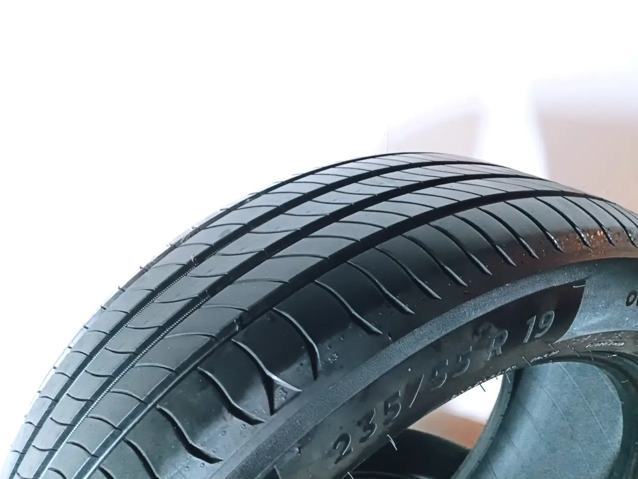 Billede 2 - sommerdæk - 235/55R19 105W Michelin (4stk)