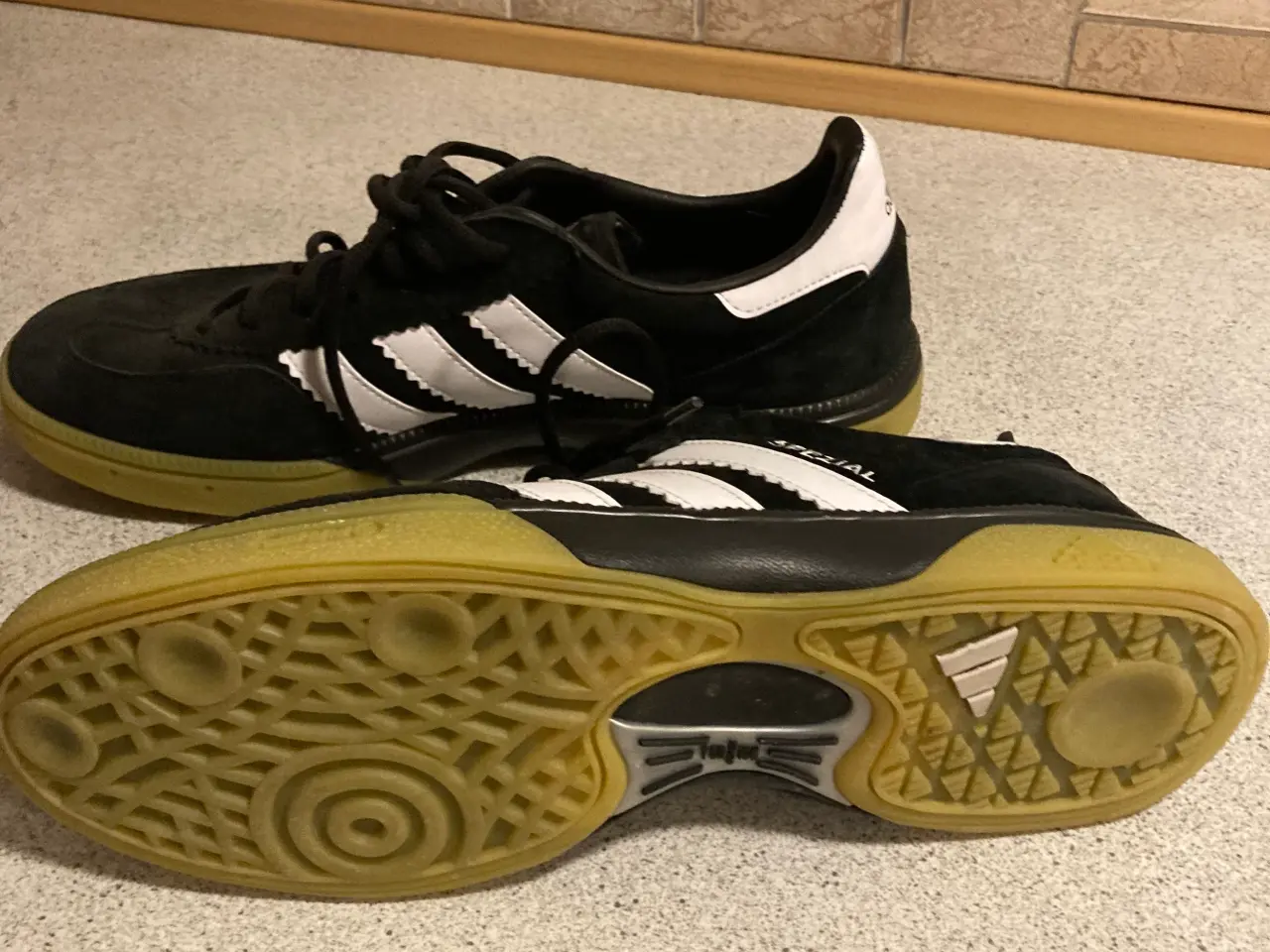 Billede 2 - Fritidssko Nike Adidas