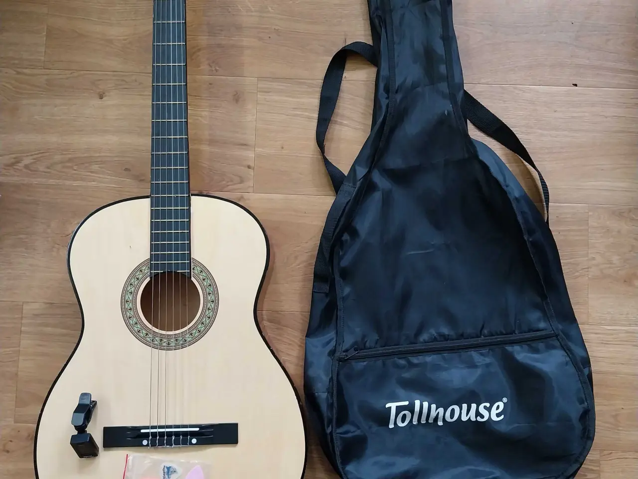 Billede 1 - Guitar med mere. 
