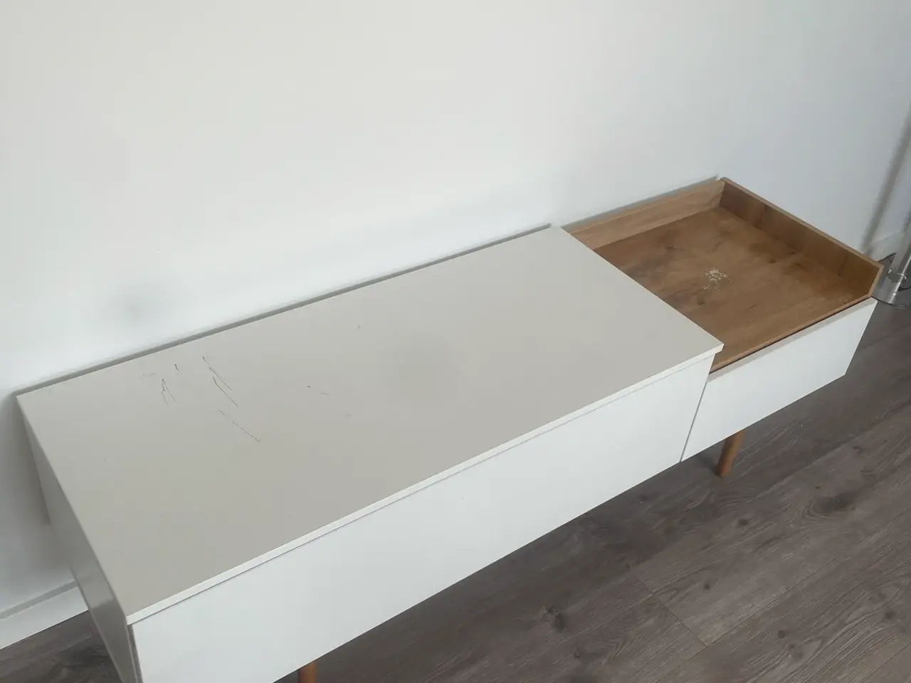 Billede 1 - TV bord i hvid