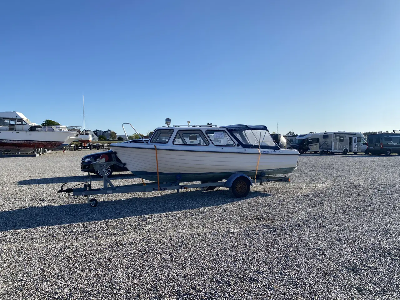 Billede 12 - Bella 530 HT med trailer - Nedsat pris
