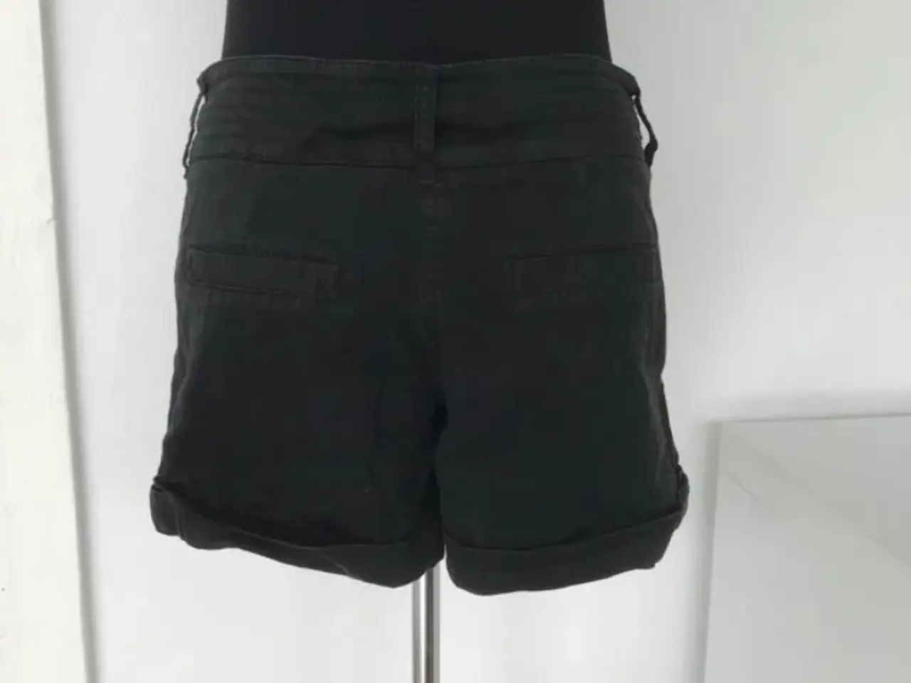 Billede 3 - Shorts str.36
